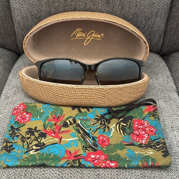😎 Maui Jim Sunglasses + Case & Pouch — Island Vibes Included 🌴 - Picture 2 of 7